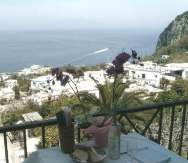 di LUIGI FEDERICO, CAPRI (NA), balconata